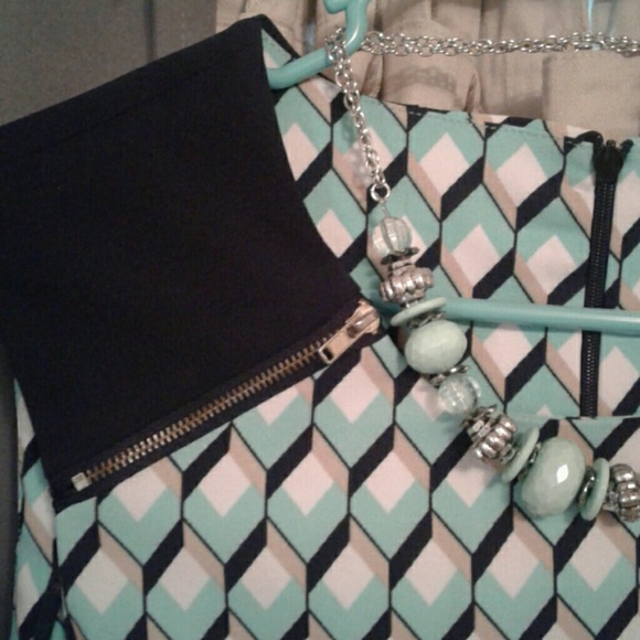 Emma & Michele Dress - Picture 5 of 6